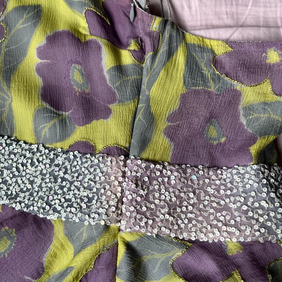 Australian designer 100% silk peplum top with floral design and sequins - Picture 11 of 13